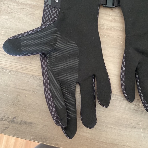 North face running gloves - Picture 4 of 5
